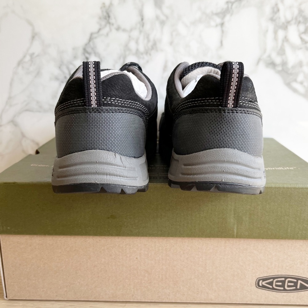 𝅺BNWT Men’s Keen Wichita Hiking shoe in Black/Drizzle - Picture 5 of 11